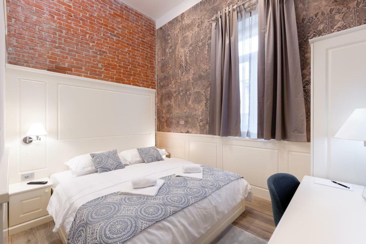 Roko Luxury Rooms 1 Split Bagian luar foto